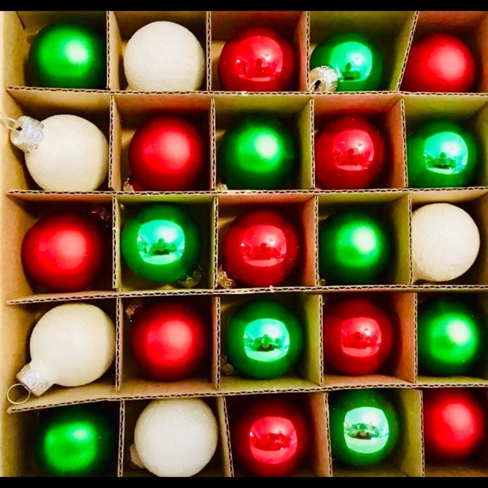 25 Red Green White Mini Glass Ball Tree Ornaments